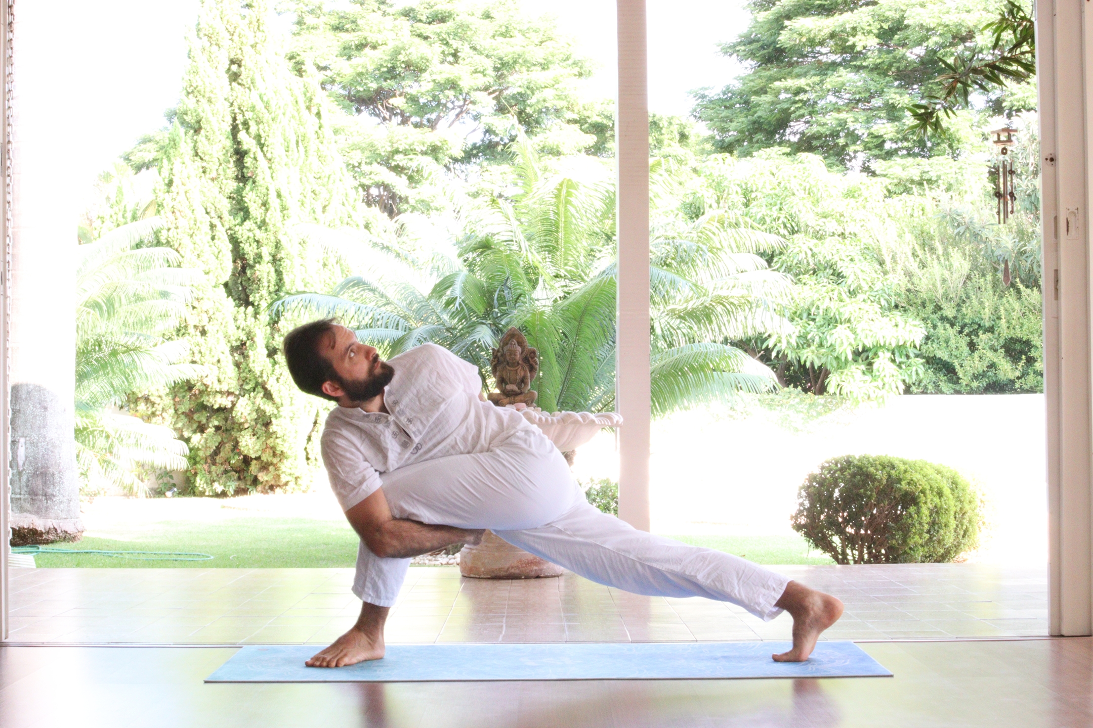 Vinyasa Yoga intermediário